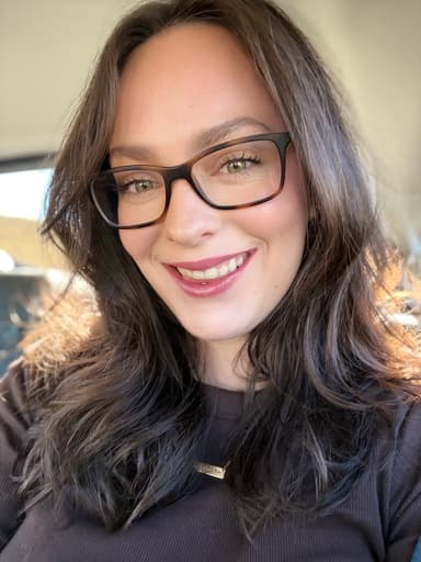 Kelli